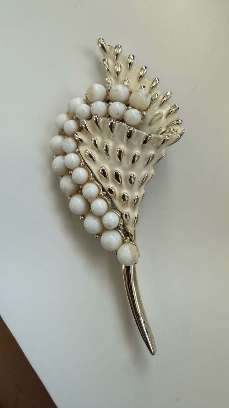 Vintage Coro Cream Enamel and Faux Pearl Shell Brooch